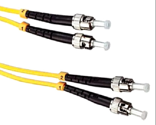 Konektor Kabel Serat Optik LSZH Daya tahan mekanik yang sangat baik -45C / 50C untuk koneksi jaringan yang cepat dan stabil