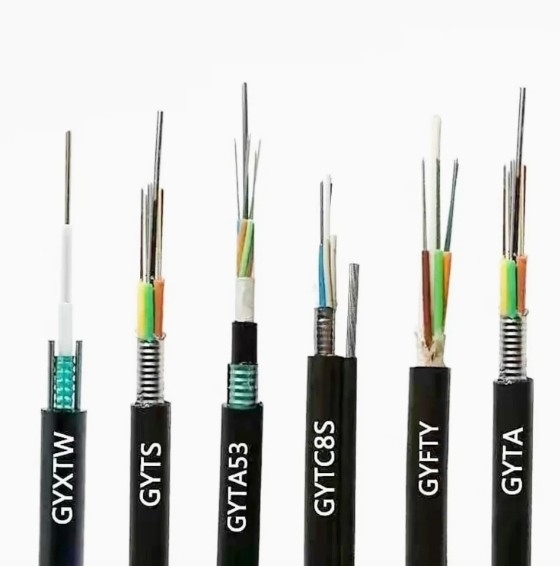 6-144 Cores Network Data Signal Transmission Kabel Serat Optik Luar Ruang Dengan Layanan Kustomisasi