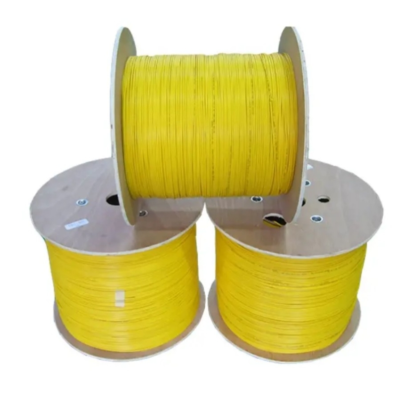 Kabel serat optik dalam ruangan mode tunggal/multi mode dengan anggota kekuatan benang aramida dan bahan lapisan dalam PVC/LSZH